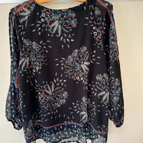 Black floral blouse - Picture 5 of 11
